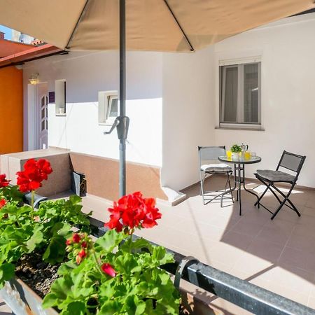 Charming Apartment In Town Center プーラ エクステリア 写真