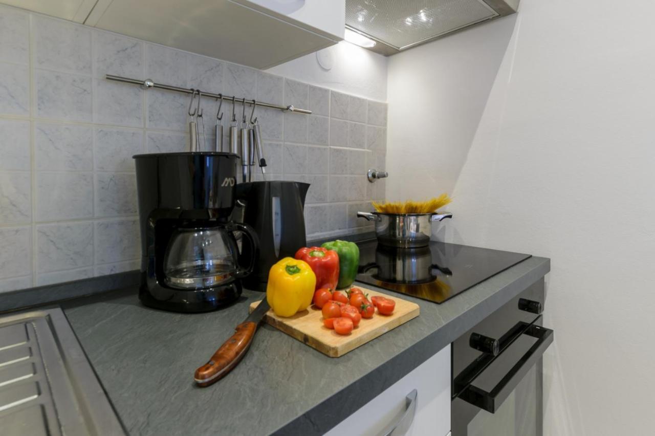 Charming Apartment In Town Center プーラ エクステリア 写真